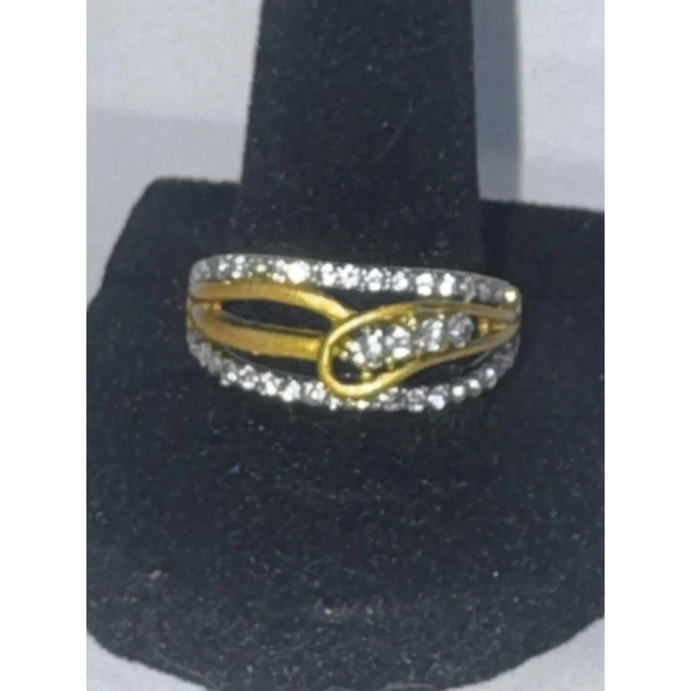 Two-Tone Silver/Gold Tone Rhinestone Accent Band Ring Size 10 MPN 0160